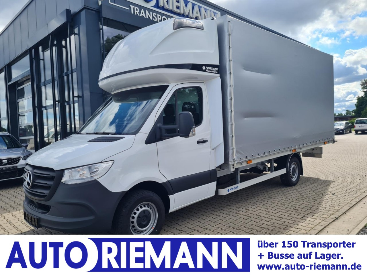 Mercedes-Benz Sprinter 317 Pritsche Plane Schlafkab RWD 10 Pal - Schuifzeilen bestelwagen: afbeelding 1 Mercedes-Benz Sprinter 317 Pritsche Plane Schlafkab RWD 10 Pal - Schuifzeilen bestelwagen: afbeelding 1