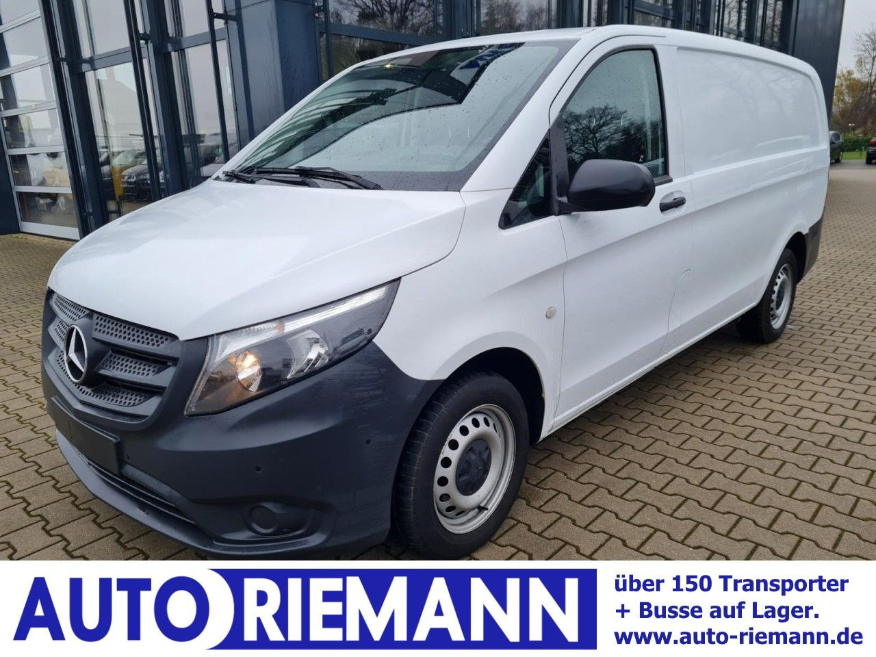 Mercedes-Benz Vito 116 CDI lang KLIMA TEMPOMAT Navi 3 Sitzer - Kleine bestelwagen: afbeelding 1 Mercedes-Benz Vito 116 CDI lang KLIMA TEMPOMAT Navi 3 Sitzer - Kleine bestelwagen: afbeelding 1