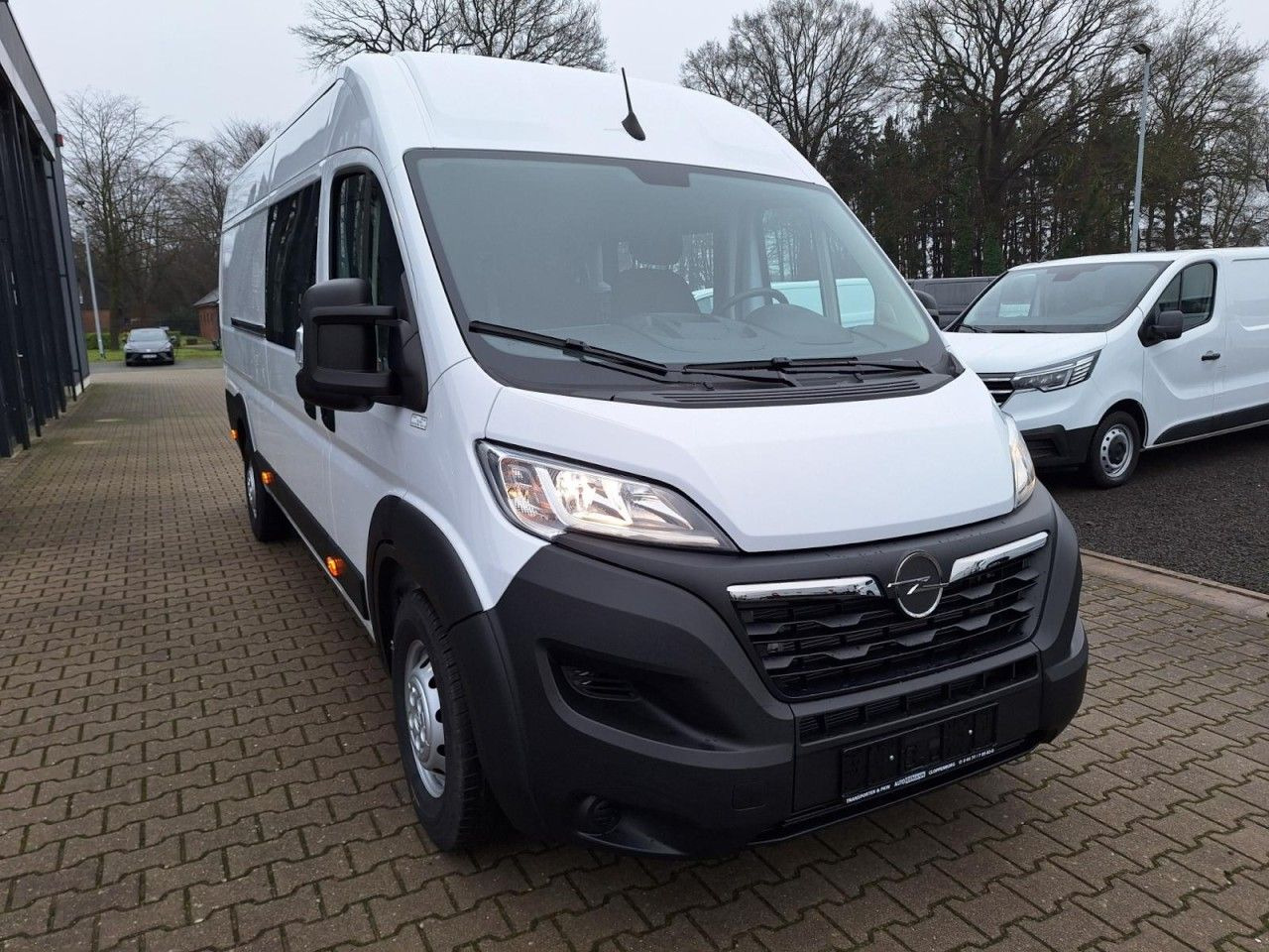 Opel Movano 35 Kasten L4 Doka 6-Sitze verstärkt PDC T - Gesloten bestelwagen, Bestelwagen met dubbele cabine: afbeelding 2 Opel Movano 35 Kasten L4 Doka 6-Sitze verstärkt PDC T - Gesloten bestelwagen, Bestelwagen met dubbele cabine: afbeelding 2