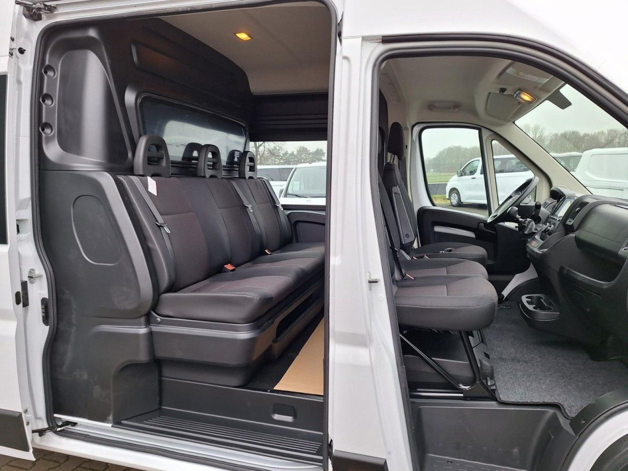 Opel Movano 35 Kasten L4 Doka 6-Sitze verstärkt PDC T - Gesloten bestelwagen, Bestelwagen met dubbele cabine: afbeelding 4 Opel Movano 35 Kasten L4 Doka 6-Sitze verstärkt PDC T - Gesloten bestelwagen, Bestelwagen met dubbele cabine: afbeelding 4