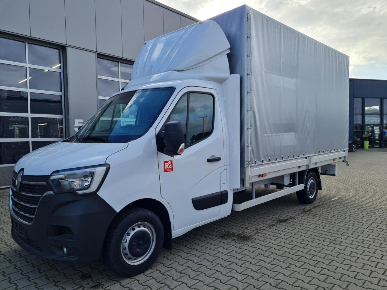 Renault Master 3,5t Pritsche Schiebe Plane ERGO KLIMA TE - Schuifzeilen bestelwagen: afbeelding 3 Renault Master 3,5t Pritsche Schiebe Plane ERGO KLIMA TE - Schuifzeilen bestelwagen: afbeelding 3