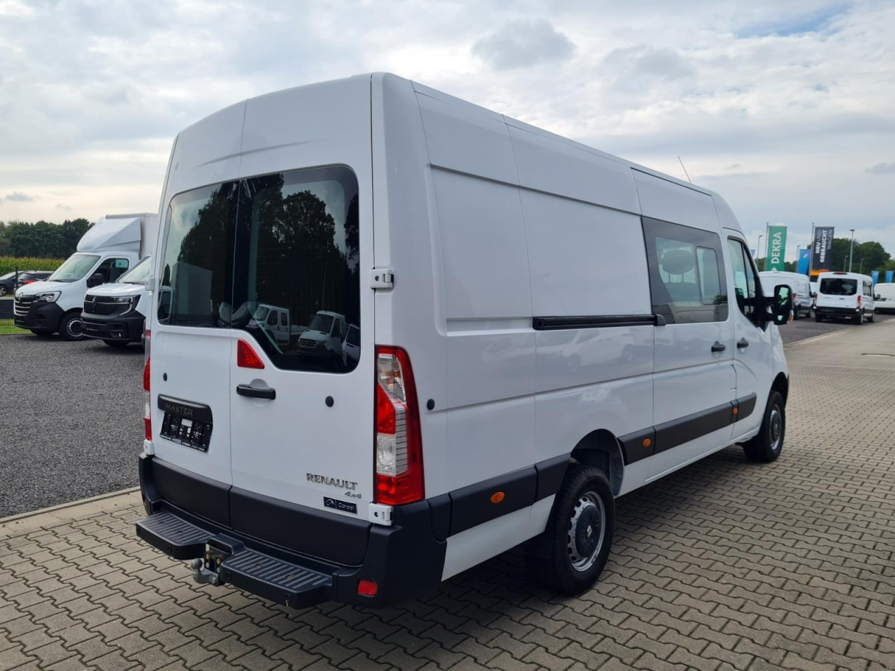 Renault Master 35 Kasten LR Doka 6-Sitze 4x4 Allrad AHK KLIMA PDC - Gesloten bestelwagen, Bestelwagen met dubbele cabine: afbeelding 4 Renault Master 35 Kasten LR Doka 6-Sitze 4x4 Allrad AHK KLIMA PDC - Gesloten bestelwagen, Bestelwagen met dubbele cabine: afbeelding 4