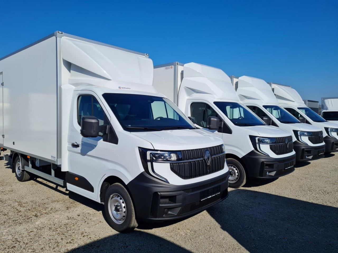 Renault Master 35 New Möbel Koffer KLIMA KAMERA TEMPOMAT - Bestelwagen gesloten laadbak: afbeelding 2 Renault Master 35 New Möbel Koffer KLIMA KAMERA TEMPOMAT - Bestelwagen gesloten laadbak: afbeelding 2