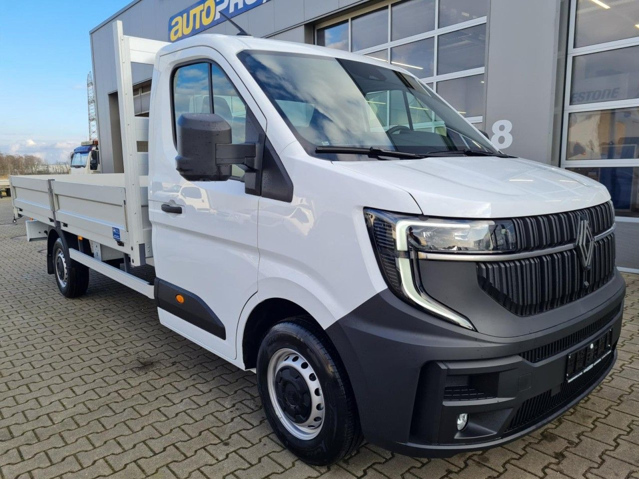 Renault Master New 35 Pritsche lang KLIMA KOMFORT TEMPOM - Bestelwagen open laadbak: afbeelding 3 Renault Master New 35 Pritsche lang KLIMA KOMFORT TEMPOM - Bestelwagen open laadbak: afbeelding 3