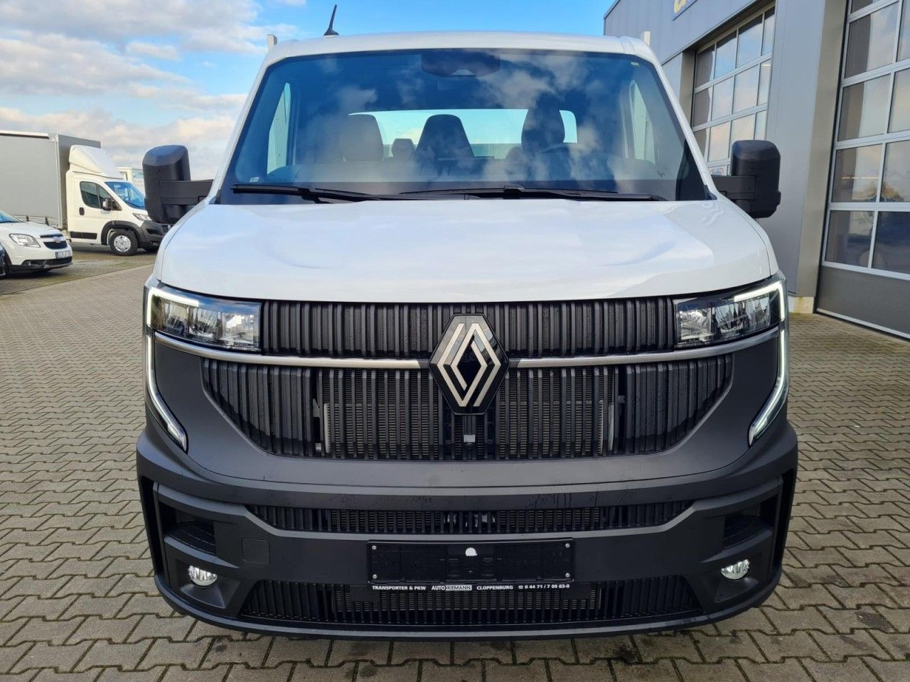 Renault Master New 35 Pritsche lang KLIMA KOMFORT TEMPOM - Bestelwagen open laadbak: afbeelding 2 Renault Master New 35 Pritsche lang KLIMA KOMFORT TEMPOM - Bestelwagen open laadbak: afbeelding 2