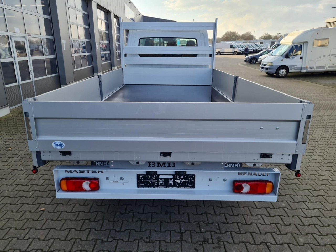 Renault Master New 35 Pritsche lang KLIMA KOMFORT TEMPOMAT - Bestelwagen open laadbak: afbeelding 5 Renault Master New 35 Pritsche lang KLIMA KOMFORT TEMPOMAT - Bestelwagen open laadbak: afbeelding 5