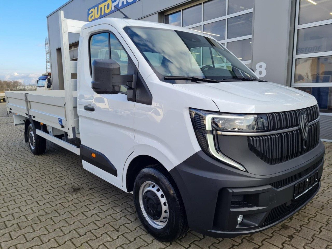 Renault Master New 35 Pritsche lang KLIMA KOMFORT TEMPOMAT - Bestelwagen open laadbak: afbeelding 3 Renault Master New 35 Pritsche lang KLIMA KOMFORT TEMPOMAT - Bestelwagen open laadbak: afbeelding 3
