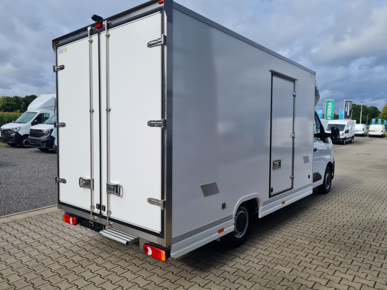Renault Master New 35 Tiefrahmen Koffer dCi 170 KAMERA - Bestelwagen gesloten laadbak: afbeelding 4 Renault Master New 35 Tiefrahmen Koffer dCi 170 KAMERA - Bestelwagen gesloten laadbak: afbeelding 4