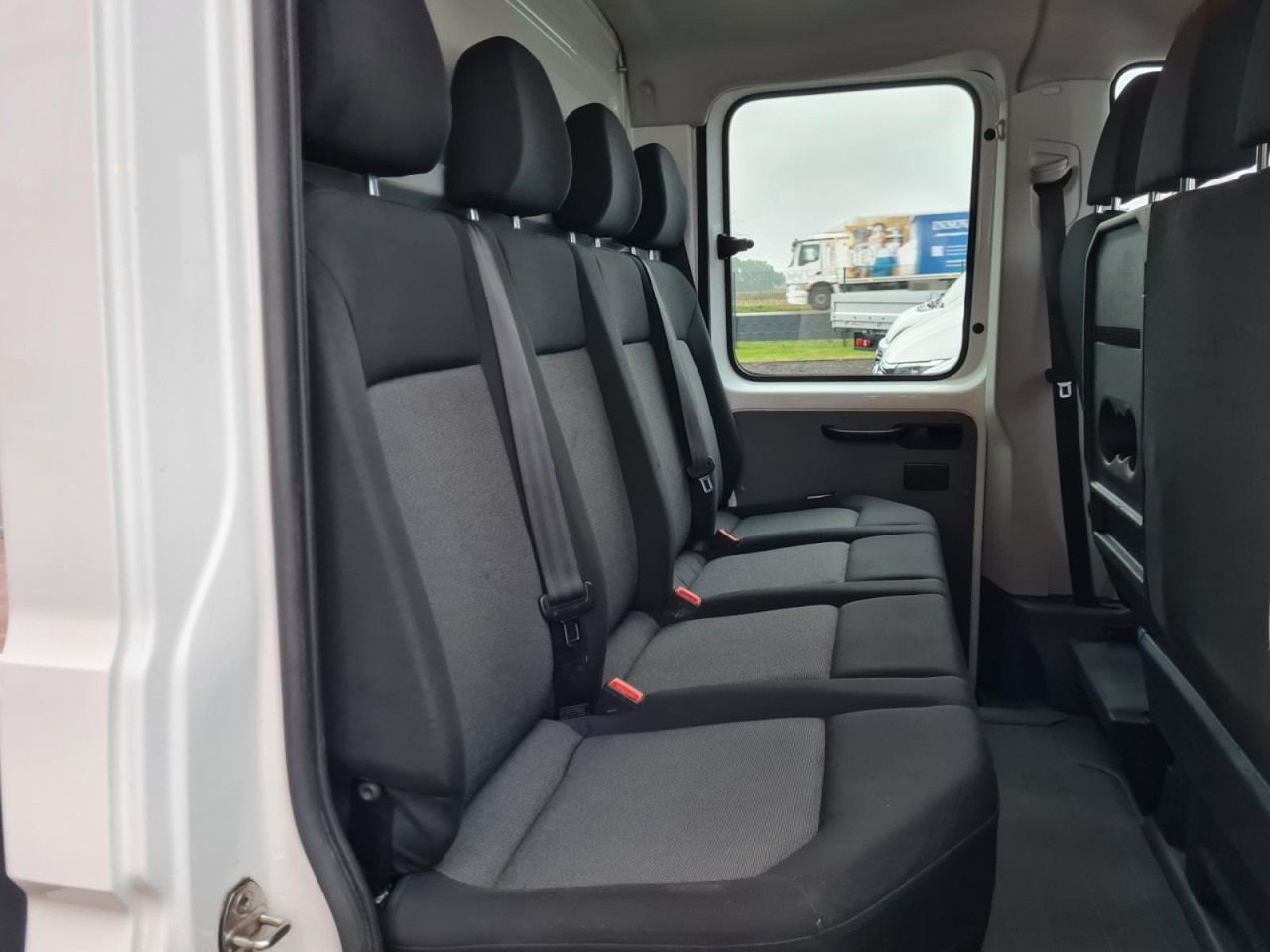 Volkswagen Crafter 35 Doka MR Pritsche AHK Klima 7 Sitzer - Bestelwagen open laadbak, Bestelwagen met dubbele cabine: afbeelding 4 Volkswagen Crafter 35 Doka MR Pritsche AHK Klima 7 Sitzer - Bestelwagen open laadbak, Bestelwagen met dubbele cabine: afbeelding 4