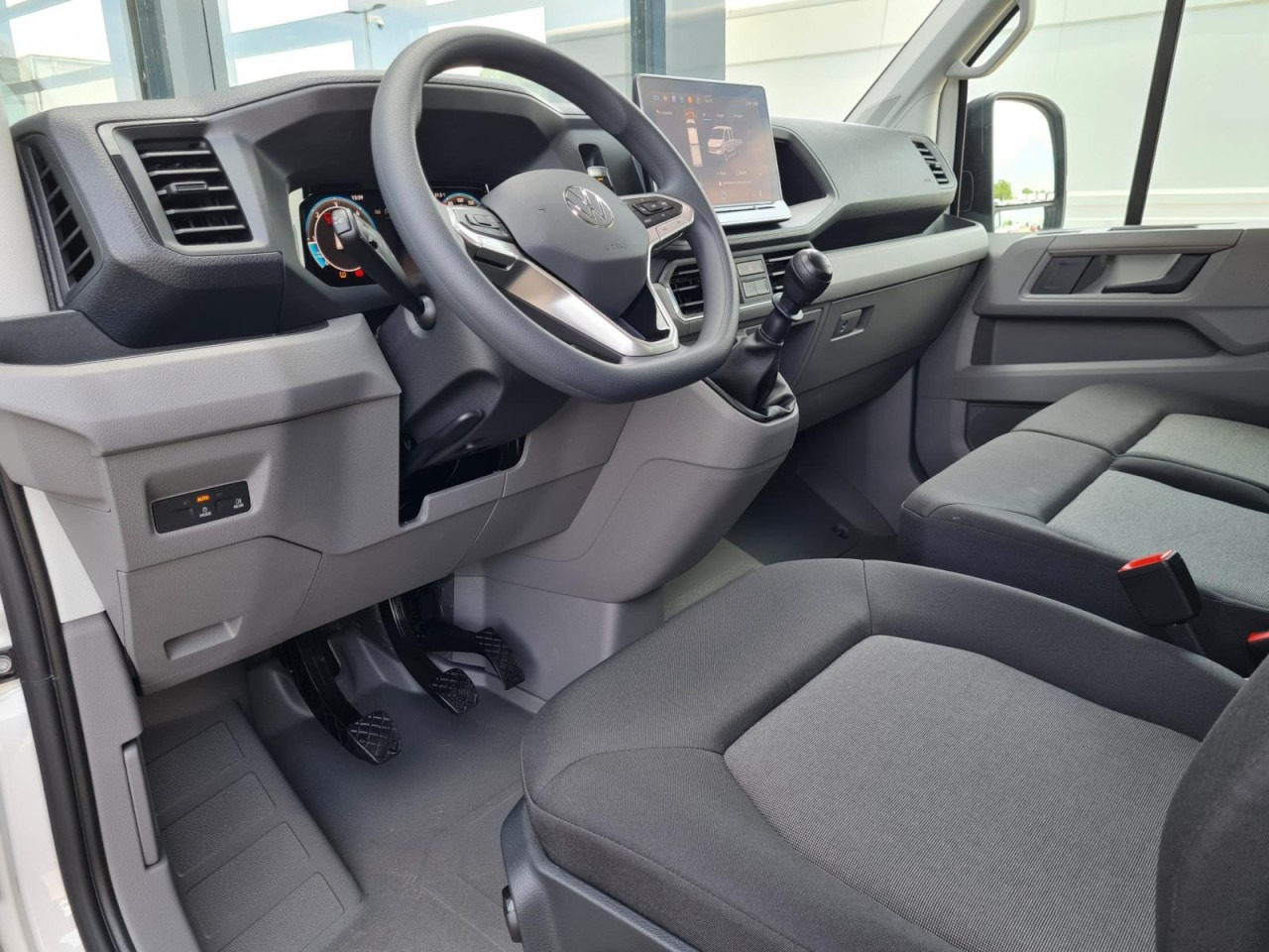 Volkswagen Crafter 35 Doka TDI MR LED KLIMA - Bestelwagen open laadbak, Bestelwagen met dubbele cabine: afbeelding 4 Volkswagen Crafter 35 Doka TDI MR LED KLIMA - Bestelwagen open laadbak, Bestelwagen met dubbele cabine: afbeelding 4