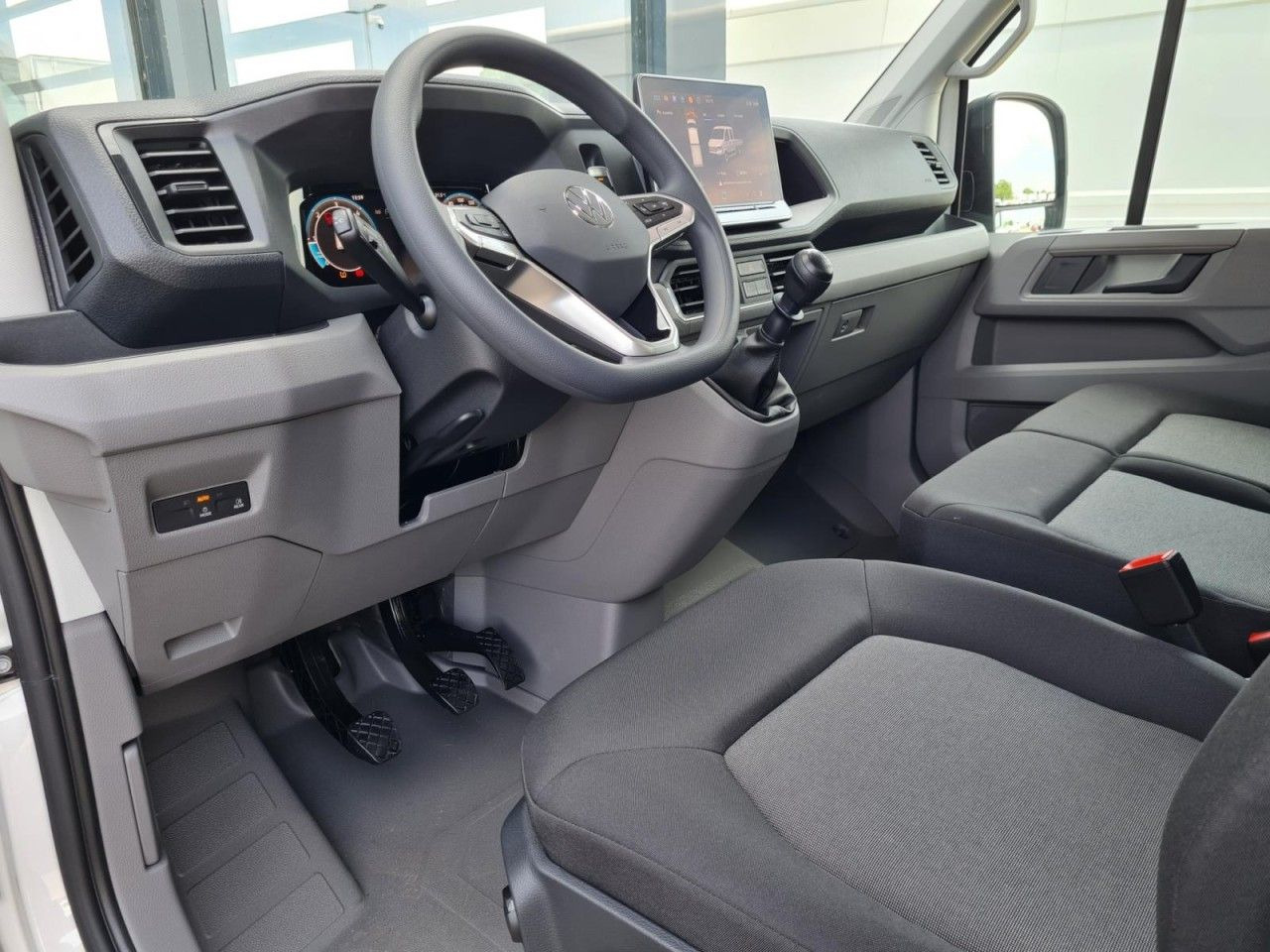 Volkswagen Crafter 35 Doka TDI MR LED KLIMA - Bestelwagen open laadbak, Bestelwagen met dubbele cabine: afbeelding 4 Volkswagen Crafter 35 Doka TDI MR LED KLIMA - Bestelwagen open laadbak, Bestelwagen met dubbele cabine: afbeelding 4