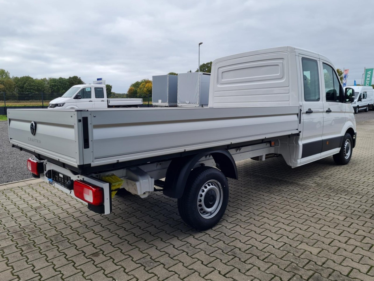 Volkswagen Crafter 35 Doka TDI Pritsche lang L4 KLIMA TEMPOMAT - Bestelwagen open laadbak, Bestelwagen met dubbele cabine: afbeelding 4 Volkswagen Crafter 35 Doka TDI Pritsche lang L4 KLIMA TEMPOMAT - Bestelwagen open laadbak, Bestelwagen met dubbele cabine: afbeelding 4