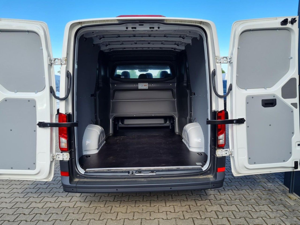 Volkswagen Crafter 35 Kasten Plus Doka Mixto PDC NAVI/APP - Gesloten bestelwagen, Bestelwagen met dubbele cabine: afbeelding 5 Volkswagen Crafter 35 Kasten Plus Doka Mixto PDC NAVI/APP - Gesloten bestelwagen, Bestelwagen met dubbele cabine: afbeelding 5