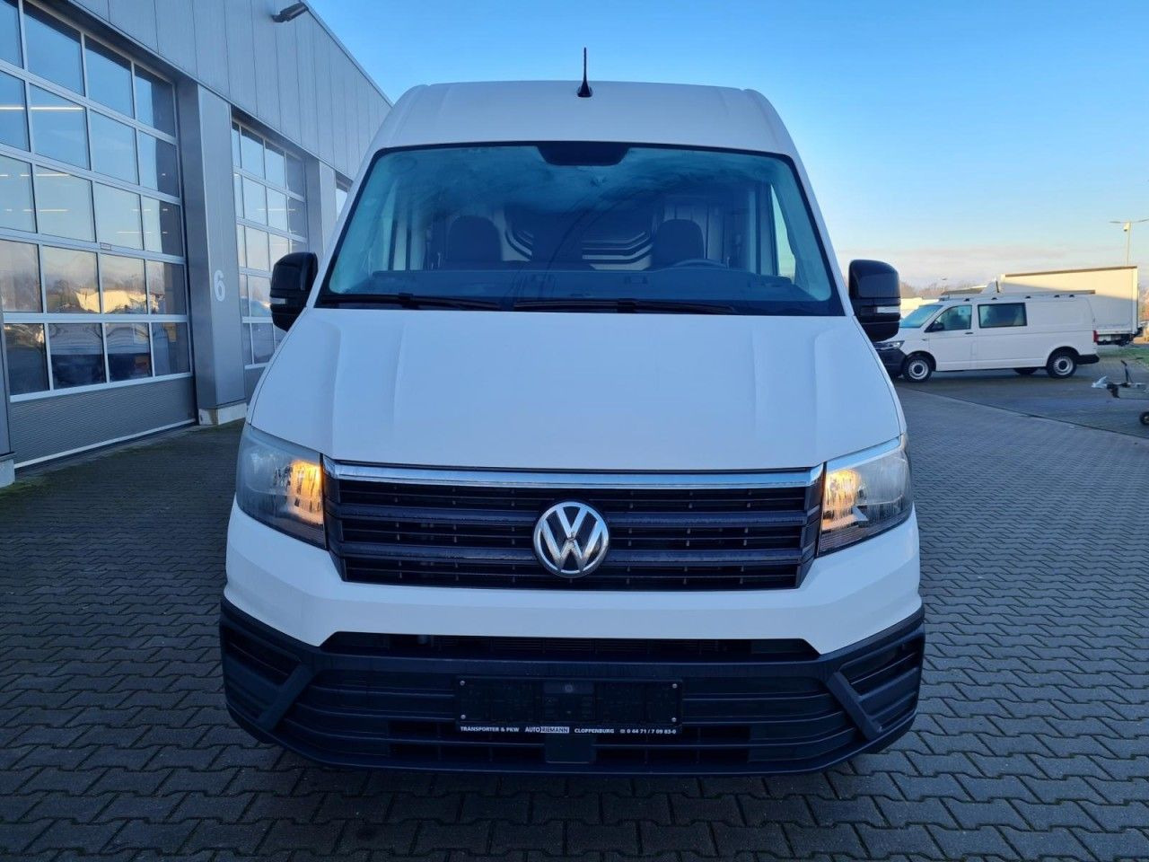 Volkswagen Crafter 35 Kasten lang L4H2 KAMERA NAVI_APP HOLZ - Gesloten bestelwagen: afbeelding 2 Volkswagen Crafter 35 Kasten lang L4H2 KAMERA NAVI_APP HOLZ - Gesloten bestelwagen: afbeelding 2