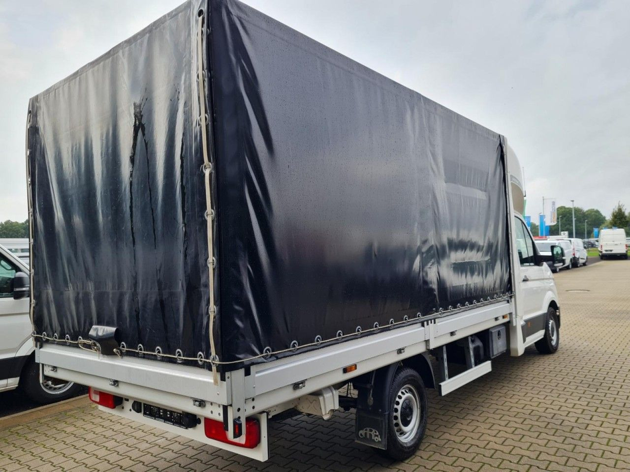Volkswagen Crafter 35 Pritsche Schlafkabine LED TEMPOMAT - Schuifzeilen bestelwagen: afbeelding 4 Volkswagen Crafter 35 Pritsche Schlafkabine LED TEMPOMAT - Schuifzeilen bestelwagen: afbeelding 4