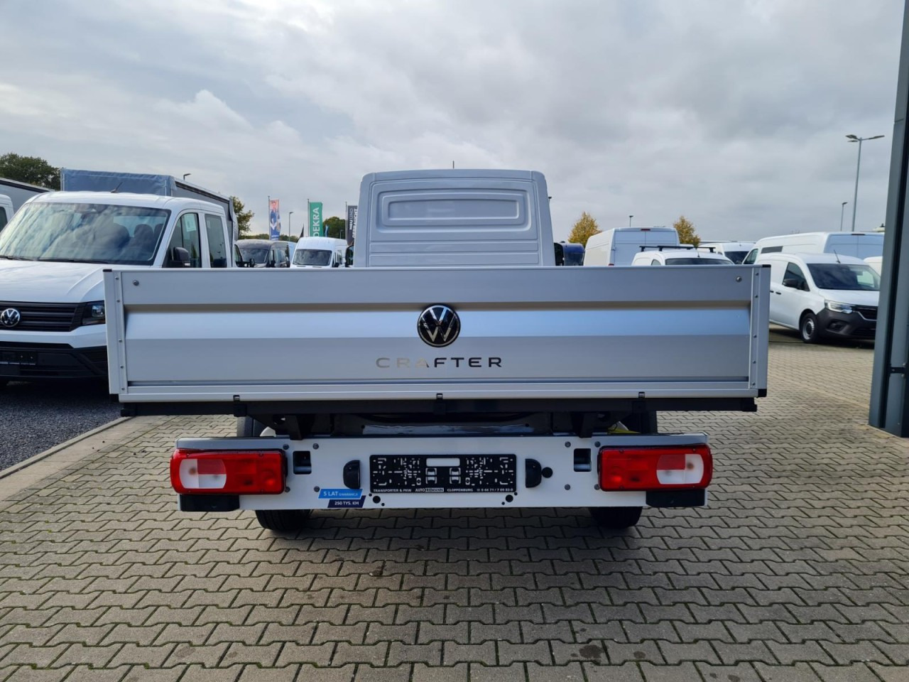 Volkswagen Crafter 35 Pritsche Tdi LR L4 KLIMA TEMPOMAT - Bestelwagen open laadbak: afbeelding 5 Volkswagen Crafter 35 Pritsche Tdi LR L4 KLIMA TEMPOMAT - Bestelwagen open laadbak: afbeelding 5