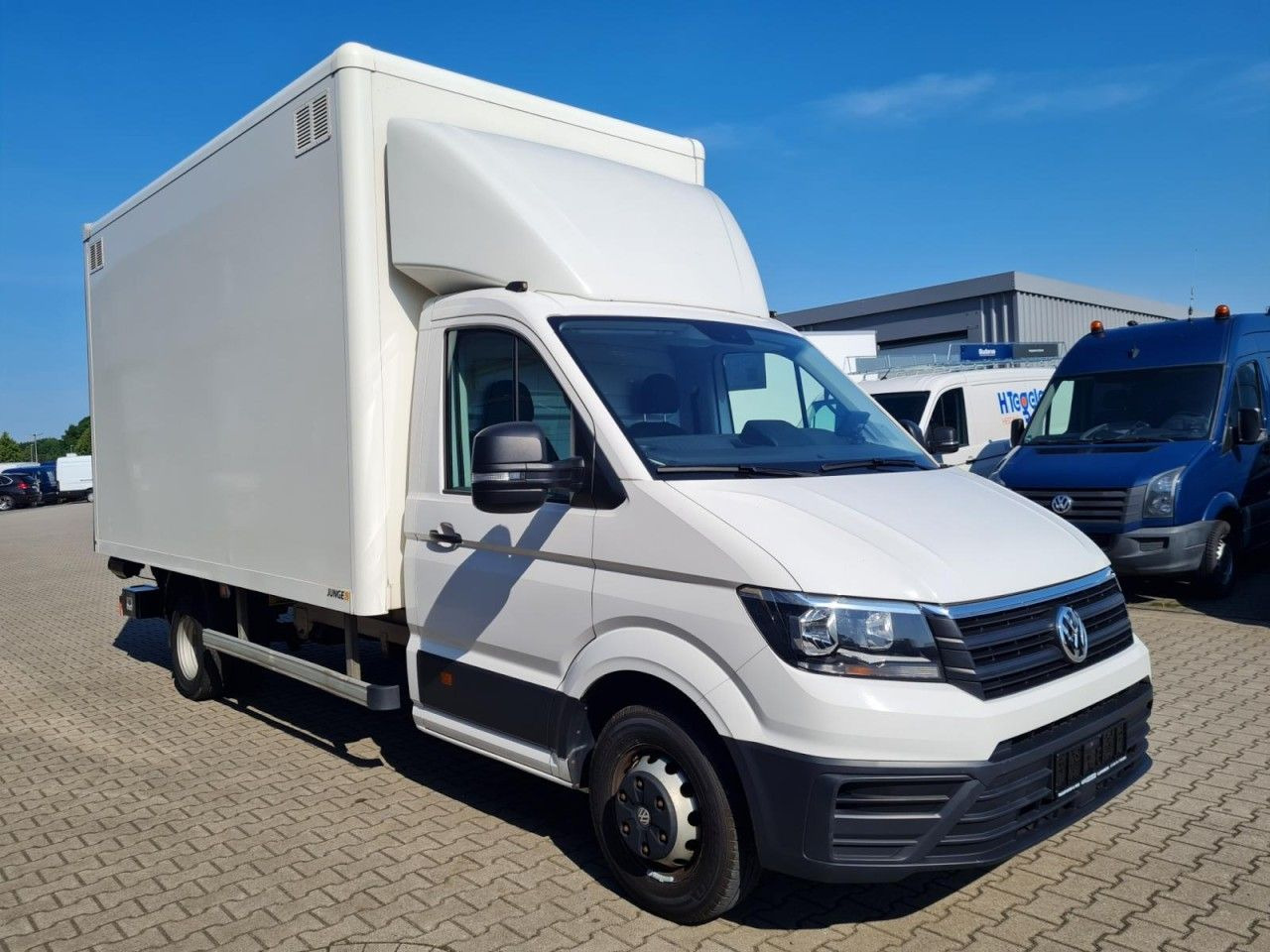 Volkswagen Crafter 50 Koffer hoch 2.0 TDI LBW KLIMA KAMERA - Bestelwagen gesloten laadbak: afbeelding 3 Volkswagen Crafter 50 Koffer hoch 2.0 TDI LBW KLIMA KAMERA - Bestelwagen gesloten laadbak: afbeelding 3