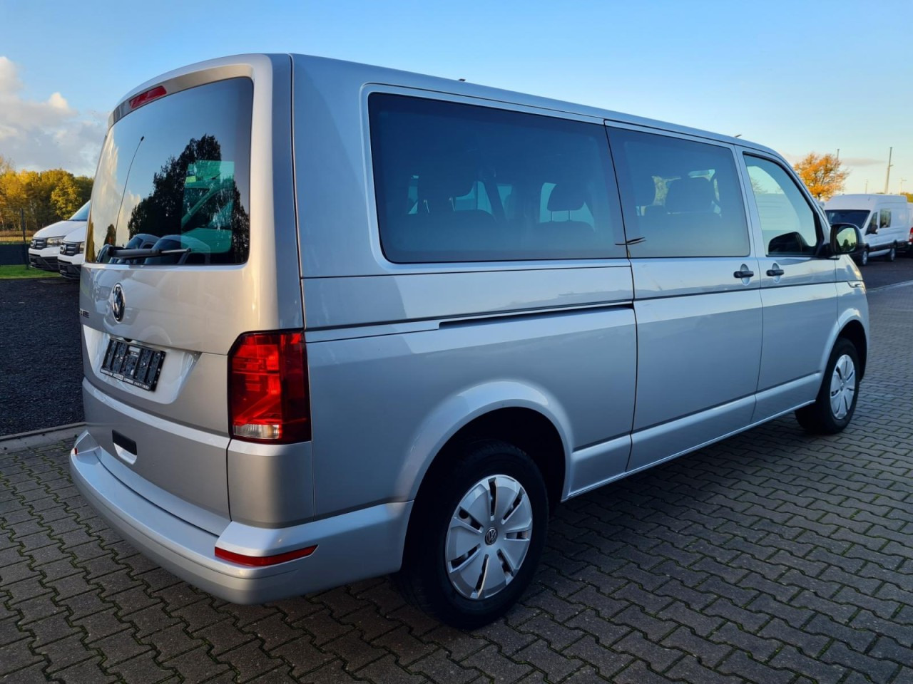 Volkswagen T6.1 Caravelle TDI lang 9 Sitzer 2 Schiebetüren Trendl. - Minibus, Personenvervoer: afbeelding 5 Volkswagen T6.1 Caravelle TDI lang 9 Sitzer 2 Schiebetüren Trendl. - Minibus, Personenvervoer: afbeelding 5
