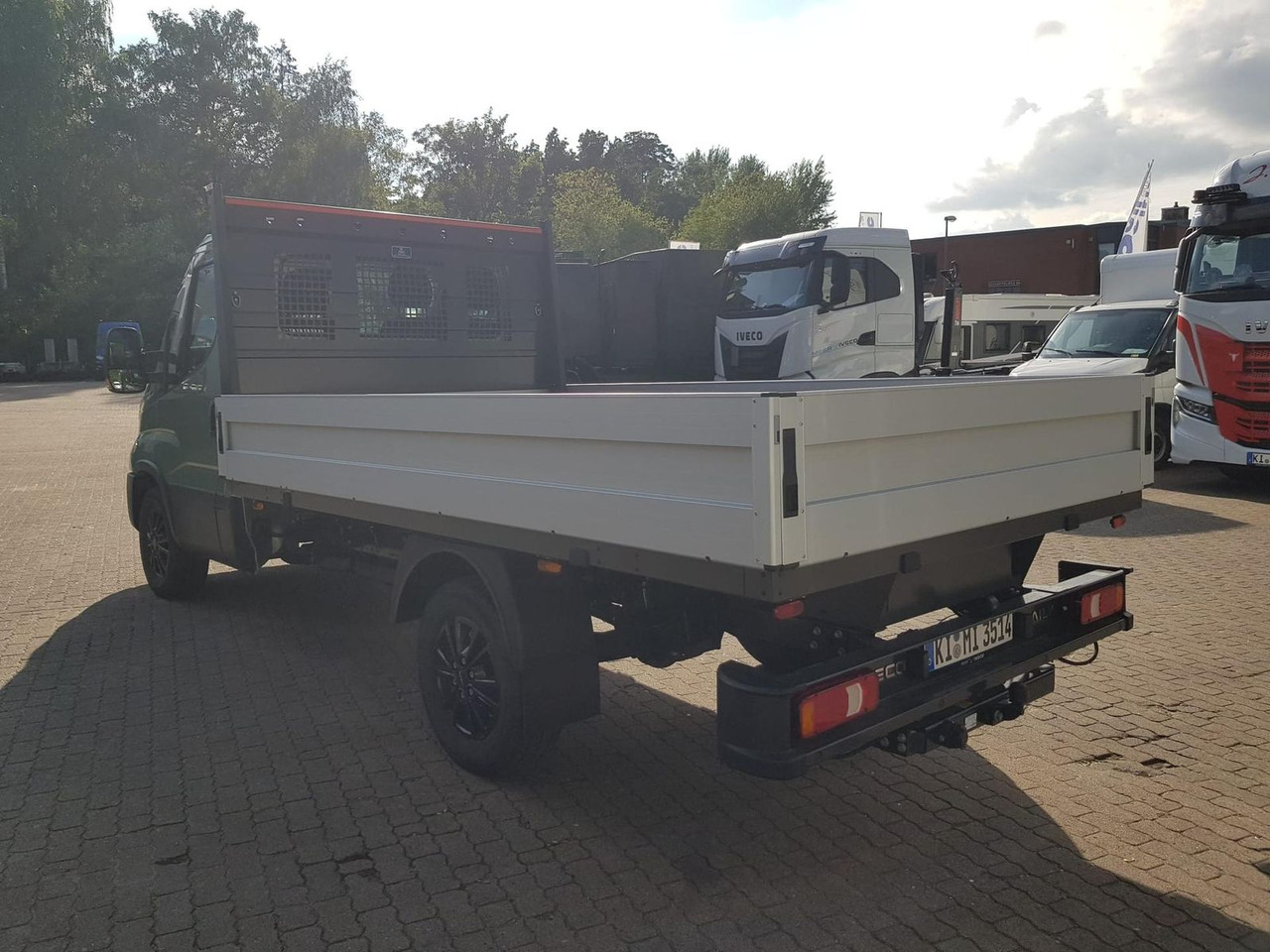 Iveco 35S14HA8 Pritsche *AHK*KAMERA*KLIMA* - Bestelwagen open laadbak: afbeelding 3 Iveco 35S14HA8 Pritsche *AHK*KAMERA*KLIMA* - Bestelwagen open laadbak: afbeelding 3