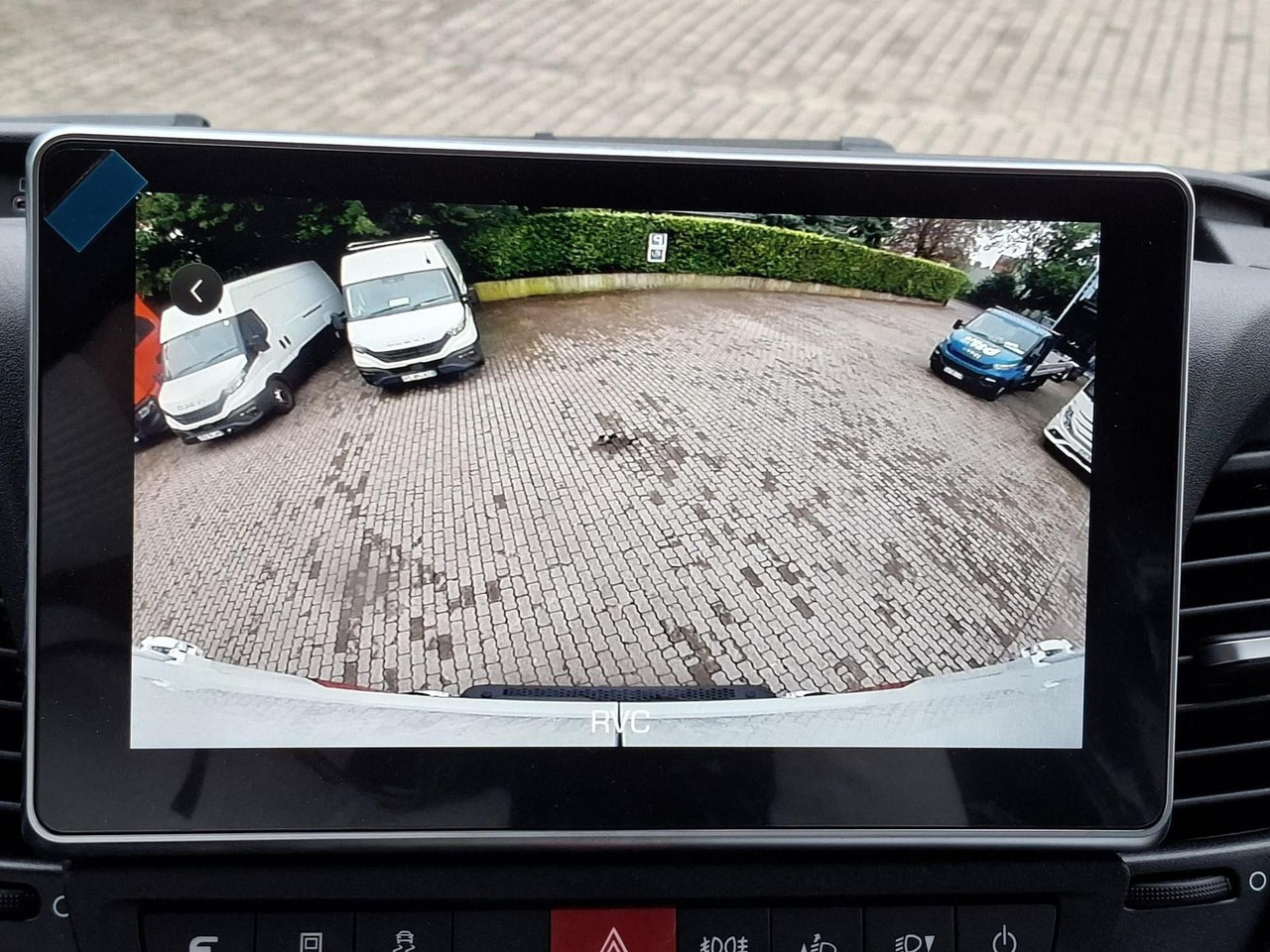 Gesloten bestelwagen Iveco 35S16A8V Klima, Radio, Kamera ab 0% Finanzierbar: afbeelding 16 Gesloten bestelwagen Iveco 35S16A8V Klima, Radio, Kamera ab 0% Finanzierbar: afbeelding 16