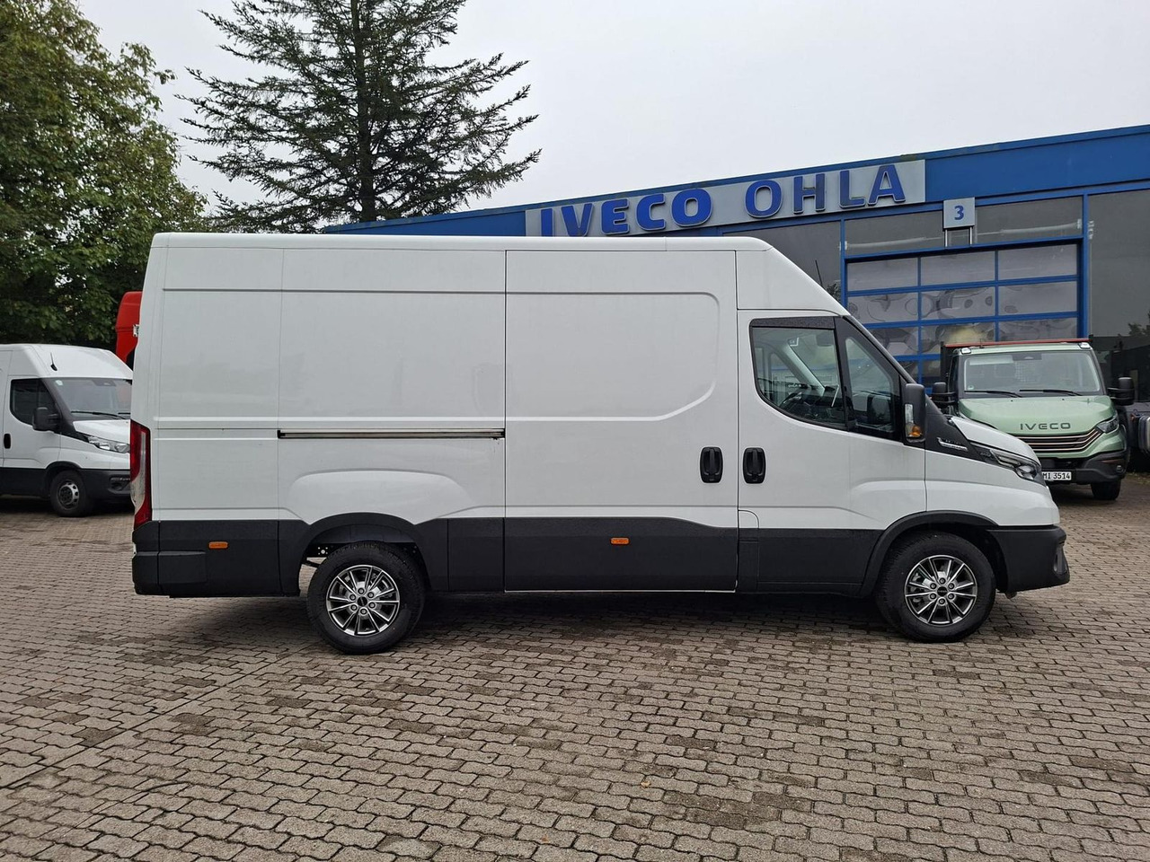 Gesloten bestelwagen Iveco 35S16A8V Klima, Radio, Kamera ab 0% Finanzierbar: afbeelding 7 Gesloten bestelwagen Iveco 35S16A8V Klima, Radio, Kamera ab 0% Finanzierbar: afbeelding 7