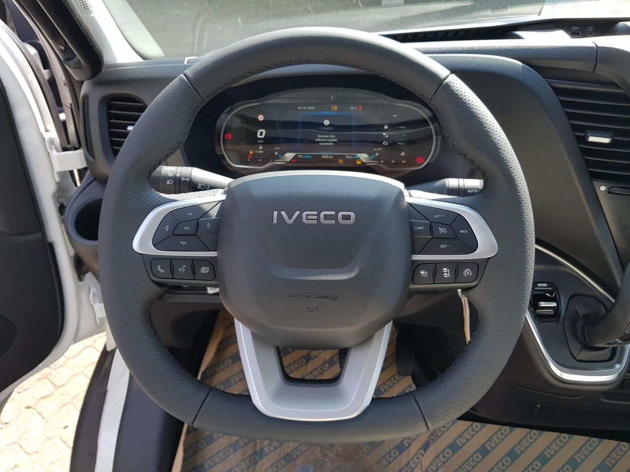 Gesloten bestelwagen Iveco 35S18HA8V *AHK*RADIO*KAMERA*KLIMA*: afbeelding 14 Gesloten bestelwagen Iveco 35S18HA8V *AHK*RADIO*KAMERA*KLIMA*: afbeelding 14