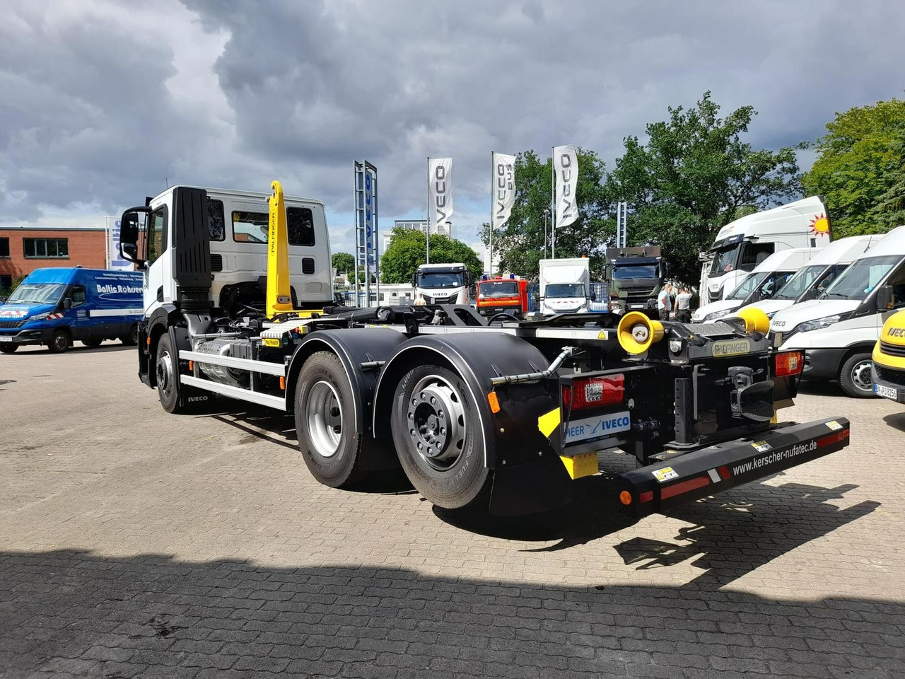 Iveco AD280X46Y/PS ON PALFINGER Lenk Lift - Haakarmsysteem vrachtwagen: afbeelding 3 Iveco AD280X46Y/PS ON PALFINGER Lenk Lift - Haakarmsysteem vrachtwagen: afbeelding 3
