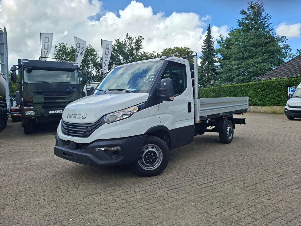 Iveco Daily 35S14A8Y Henschel 3-Seiten Kipper - Bestelwagen open laadbak: afbeelding 1 Iveco Daily 35S14A8Y Henschel 3-Seiten Kipper - Bestelwagen open laadbak: afbeelding 1