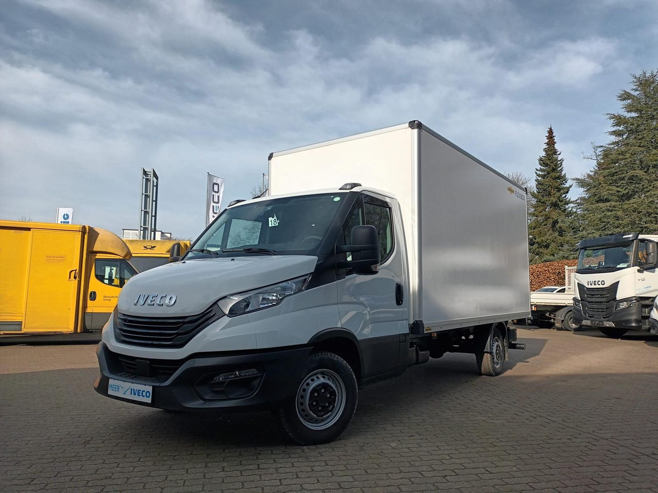 Iveco Daily 35S14HE Koffer LBW, Rückfahrkamera 2x a... - Bestelwagen gesloten laadbak: afbeelding 1 Iveco Daily 35S14HE Koffer LBW, Rückfahrkamera 2x a... - Bestelwagen gesloten laadbak: afbeelding 1