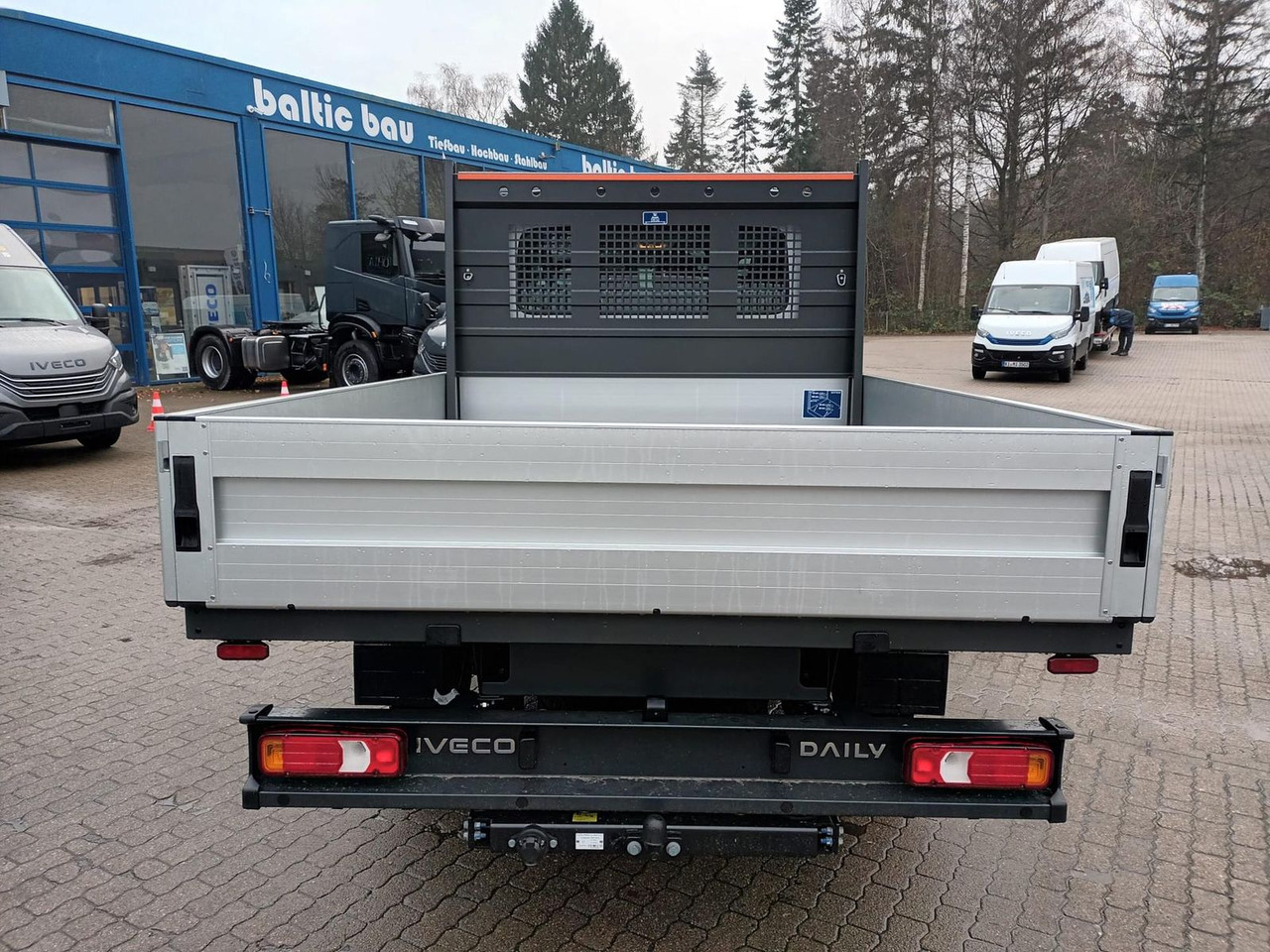 Iveco Daily 35S16H3.0Y Doka *Pritsche*KLIMA*AHK* 11... - Bestelwagen open laadbak, Bestelwagen met dubbele cabine: afbeelding 3 Iveco Daily 35S16H3.0Y Doka *Pritsche*KLIMA*AHK* 11... - Bestelwagen open laadbak, Bestelwagen met dubbele cabine: afbeelding 3
