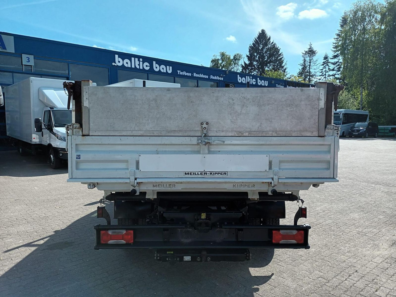 Iveco Daily 70C18H Meiler Dreiseitenkipper, AHK, Klima - Kipper bestelwagen: afbeelding 4 Iveco Daily 70C18H Meiler Dreiseitenkipper, AHK, Klima - Kipper bestelwagen: afbeelding 4