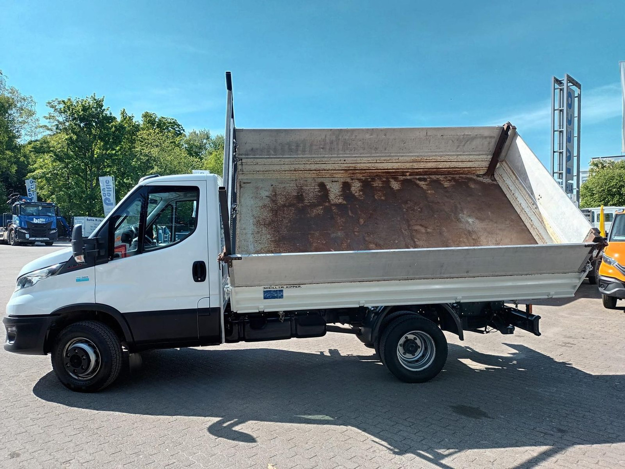 Iveco Daily 70C18H Meiler Dreiseitenkipper, AHK, Klima - Kipper bestelwagen: afbeelding 3 Iveco Daily 70C18H Meiler Dreiseitenkipper, AHK, Klima - Kipper bestelwagen: afbeelding 3