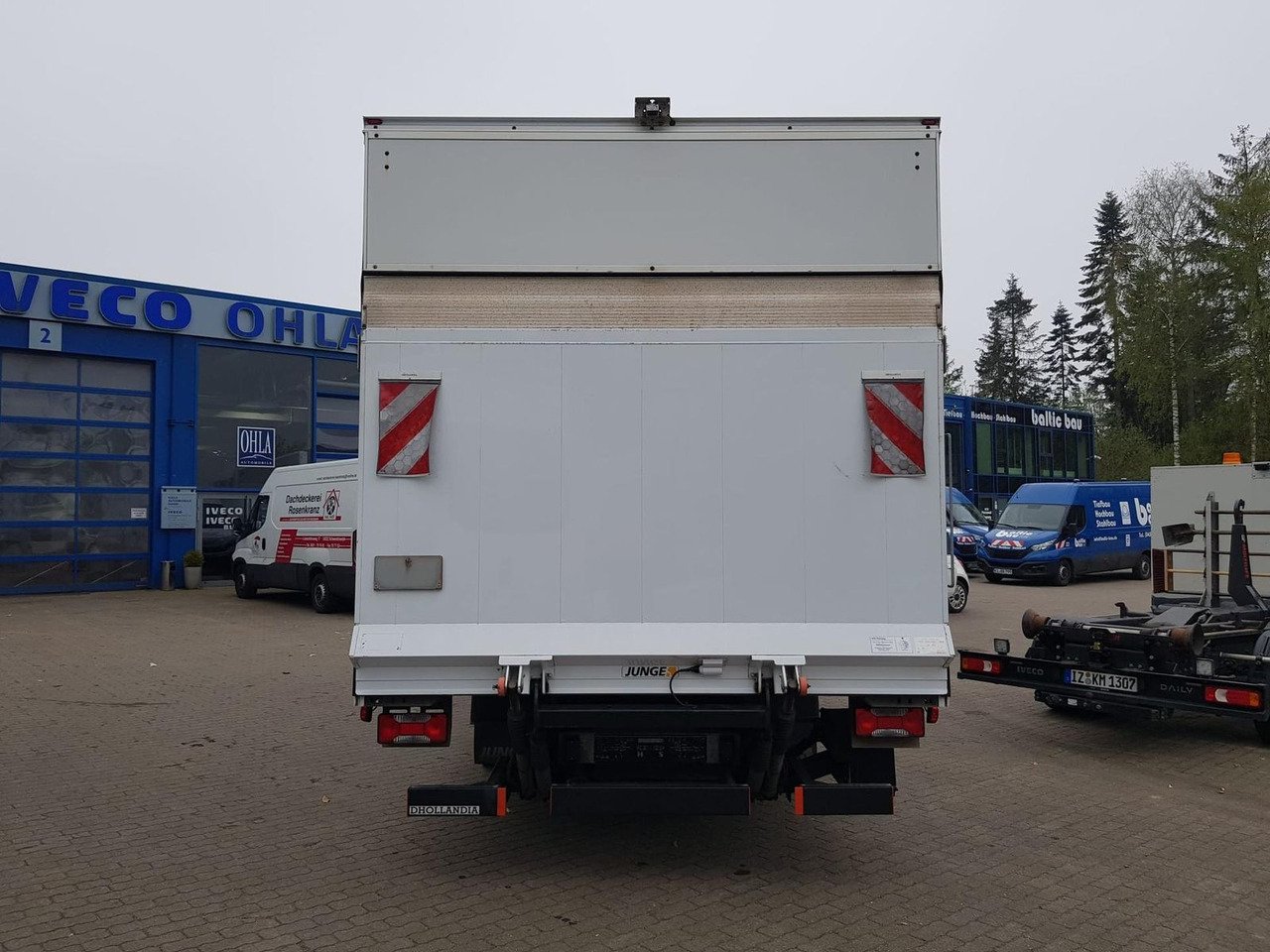 Iveco Daily 70C18HA8/P Koffer, Luftfederung, Kamera... - Bestelwagen gesloten laadbak: afbeelding 5 Iveco Daily 70C18HA8/P Koffer, Luftfederung, Kamera... - Bestelwagen gesloten laadbak: afbeelding 5