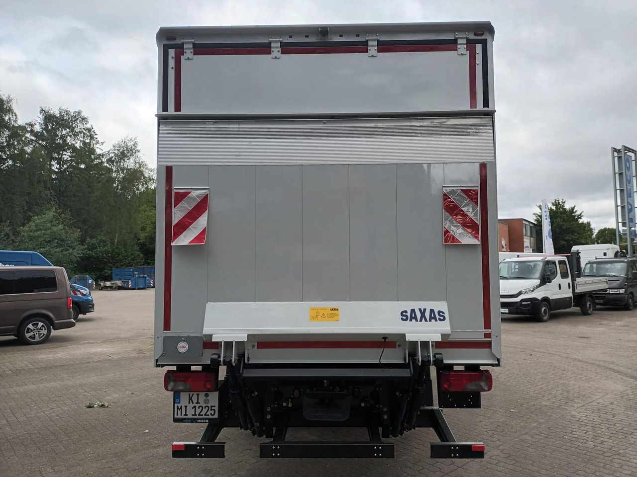 Iveco ML120E25/P KOFFER LBW 1,5t SAXAS AHK 185 kW (... - Schuifzeilen vrachtwagen: afbeelding 3 Iveco ML120E25/P KOFFER LBW 1,5t SAXAS AHK 185 kW (... - Schuifzeilen vrachtwagen: afbeelding 3