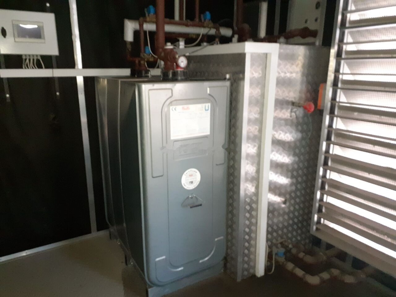 Stamford Generator Nowy1300 KW 1650 KVA STAMFORD CUMMINS - Industrie generator: afbeelding 4 Stamford Generator Nowy1300 KW 1650 KVA STAMFORD CUMMINS - Industrie generator: afbeelding 4