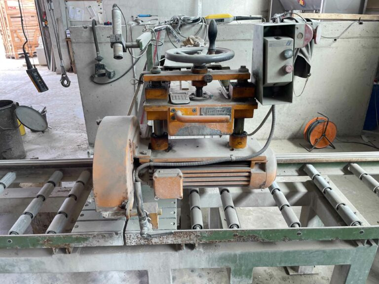 Löffler KS40 / 500 HV – crosscut saw / Ablängsäge - Werktuigmachine: afbeelding 1 Löffler KS40 / 500 HV – crosscut saw / Ablängsäge - Werktuigmachine: afbeelding 1