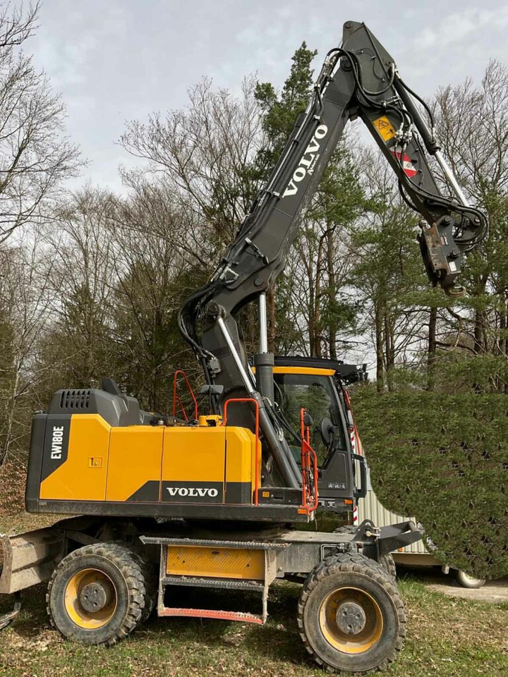 Volvo EW180 E – mobile excavator / Mobilbagger - Mobiele graafmachine: afbeelding 1 Volvo EW180 E – mobile excavator / Mobilbagger - Mobiele graafmachine: afbeelding 1