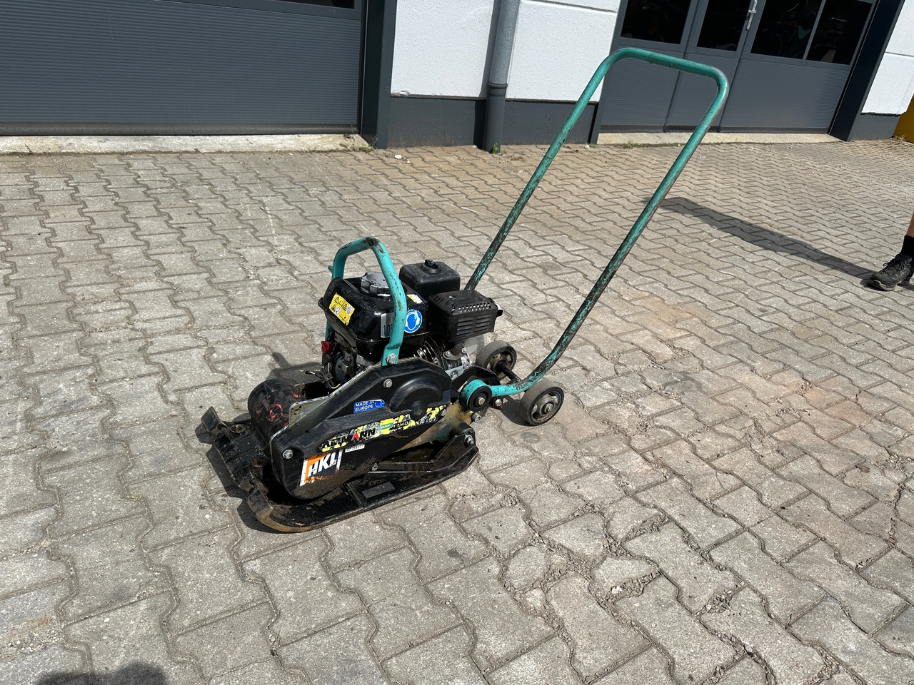 Ammann APF12/40 Rüttelplatte 69 kg - Trilplaat: afbeelding 3 Ammann APF12/40 Rüttelplatte 69 kg - Trilplaat: afbeelding 3