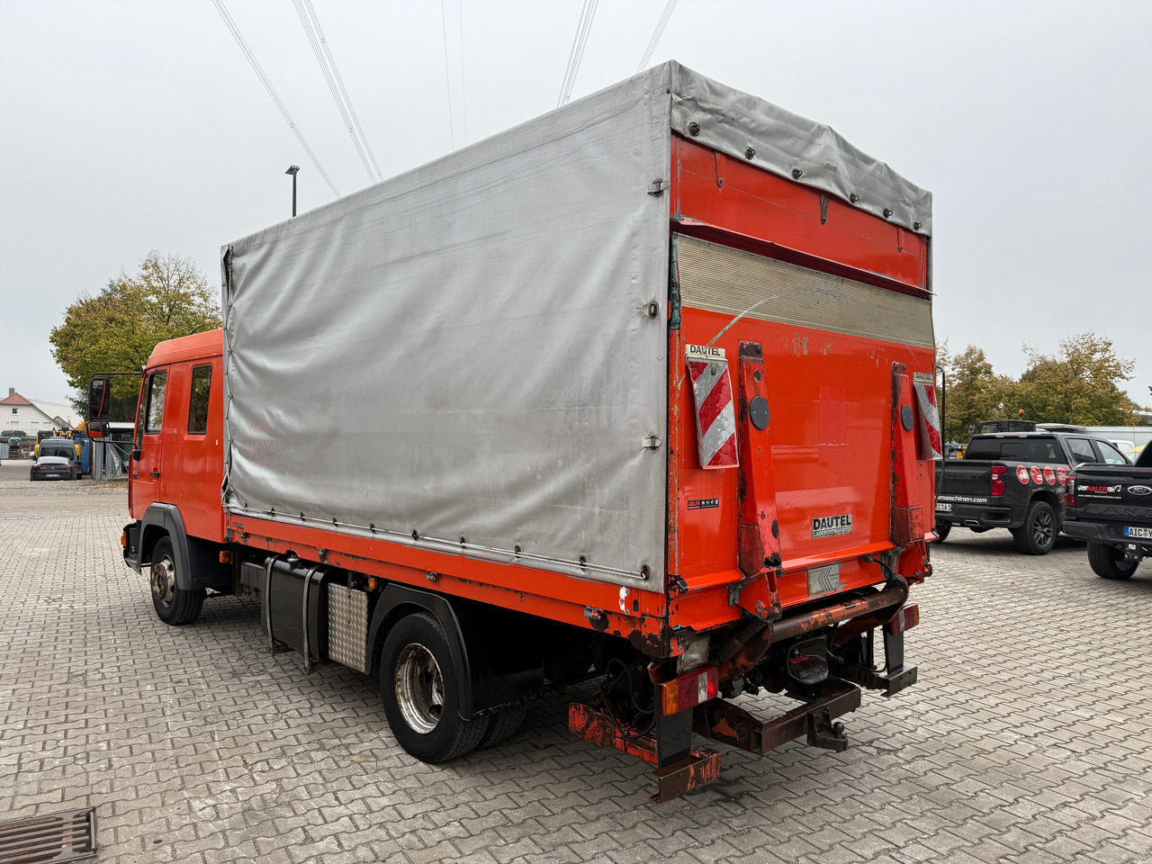 MAN 8.174 Pritsche+Plane+Ladebordwand DOKA L2000 - Schuifzeilen vrachtwagen: afbeelding 5 MAN 8.174 Pritsche+Plane+Ladebordwand DOKA L2000 - Schuifzeilen vrachtwagen: afbeelding 5