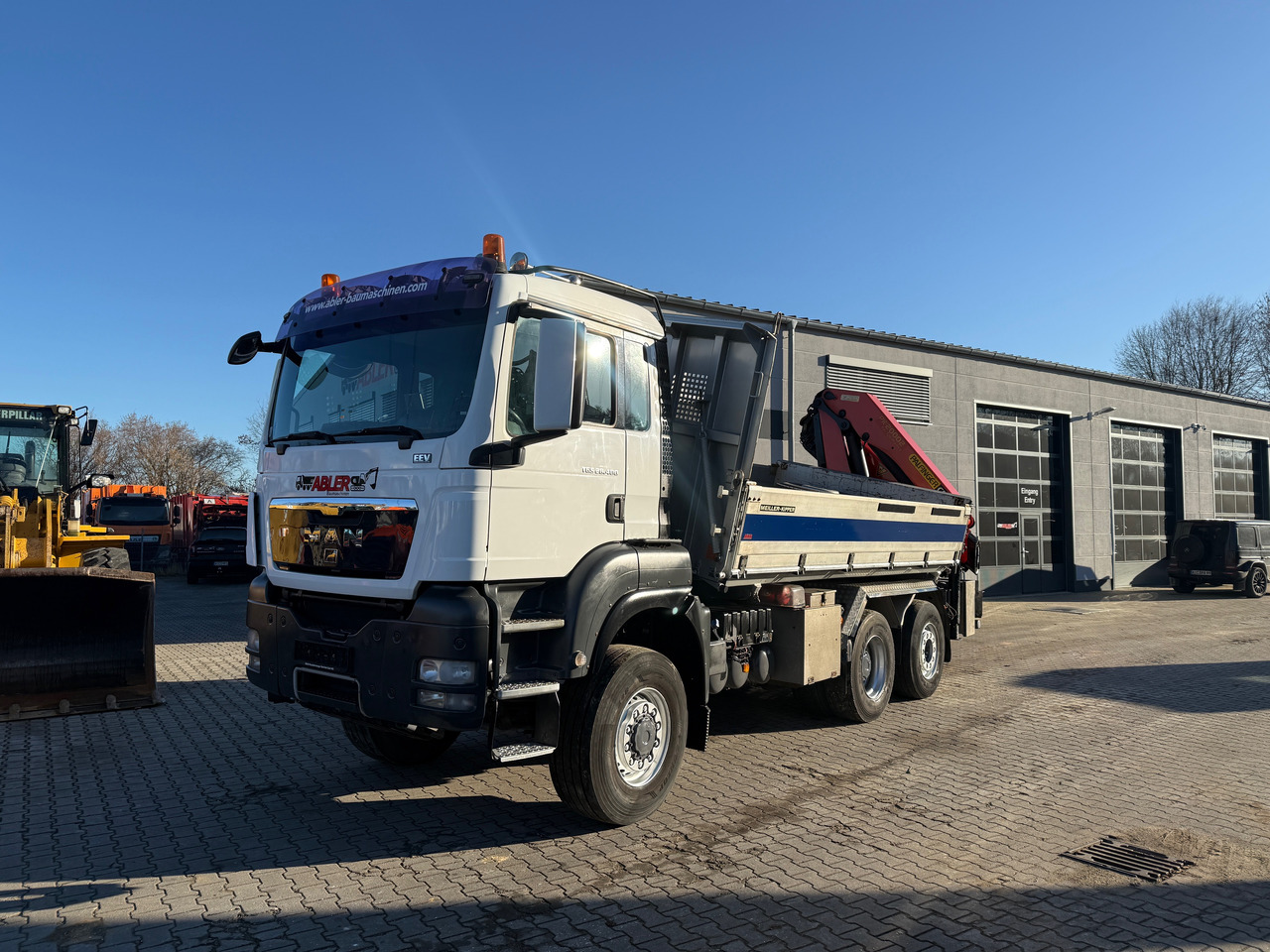 MAN TGS 28.400 Kipper Kran Palfinger PK 20002 Funk - Kipper vrachtwagen, Kraanwagen: afbeelding 2 MAN TGS 28.400 Kipper Kran Palfinger PK 20002 Funk - Kipper vrachtwagen, Kraanwagen: afbeelding 2