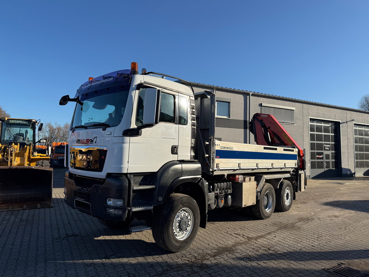 MAN TGS 28.400 Kipper Kran Palfinger PK 20002 Funk - Kipper vrachtwagen, Kraanwagen: afbeelding 4 MAN TGS 28.400 Kipper Kran Palfinger PK 20002 Funk - Kipper vrachtwagen, Kraanwagen: afbeelding 4