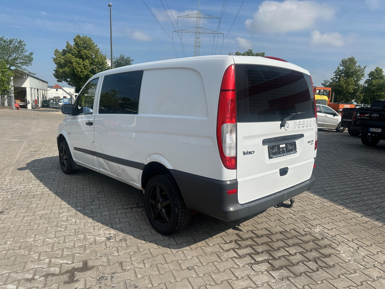 Mercedes-Benz 116 CDI Vito 4x4 Allrad - Personenwagen: afbeelding 5 Mercedes-Benz 116 CDI Vito 4x4 Allrad - Personenwagen: afbeelding 5
