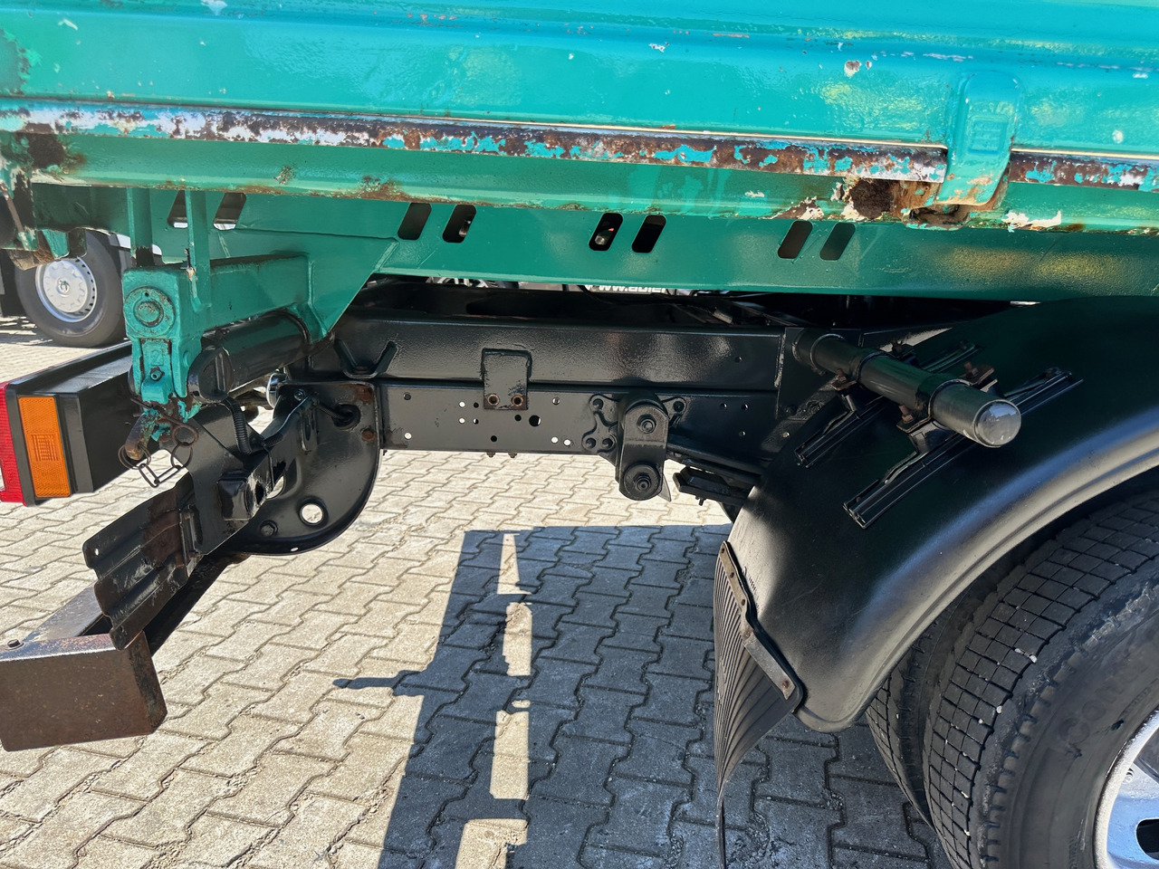 Kipper vrachtwagen Mercedes-Benz 814 D Vario DOKA 3-Seiten-Kipper Meiller: afbeelding 13
