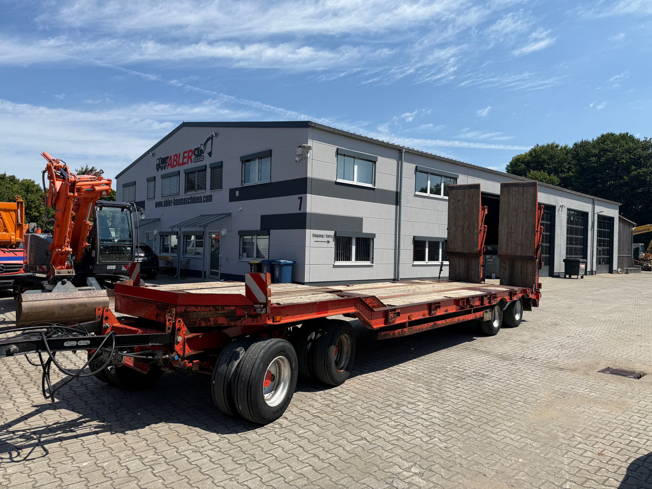 Müller Mitteltal T4 Kompakt Tieflader mit hydr. Rampen - Dieplader aanhangwagen: afbeelding 2 Müller Mitteltal T4 Kompakt Tieflader mit hydr. Rampen - Dieplader aanhangwagen: afbeelding 2