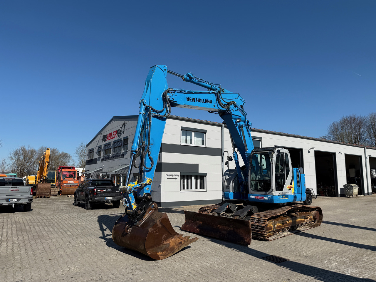New Holland Kobeclo E235 BSR-2 Nullheck Kettenbagger MS21 - Graafmachine: afbeelding 2 New Holland Kobeclo E235 BSR-2 Nullheck Kettenbagger MS21 - Graafmachine: afbeelding 2