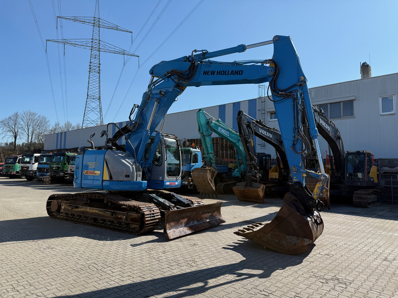 New Holland Kobeclo E235 BSR-2 Nullheck Kettenbagger MS21 - Graafmachine: afbeelding 3 New Holland Kobeclo E235 BSR-2 Nullheck Kettenbagger MS21 - Graafmachine: afbeelding 3