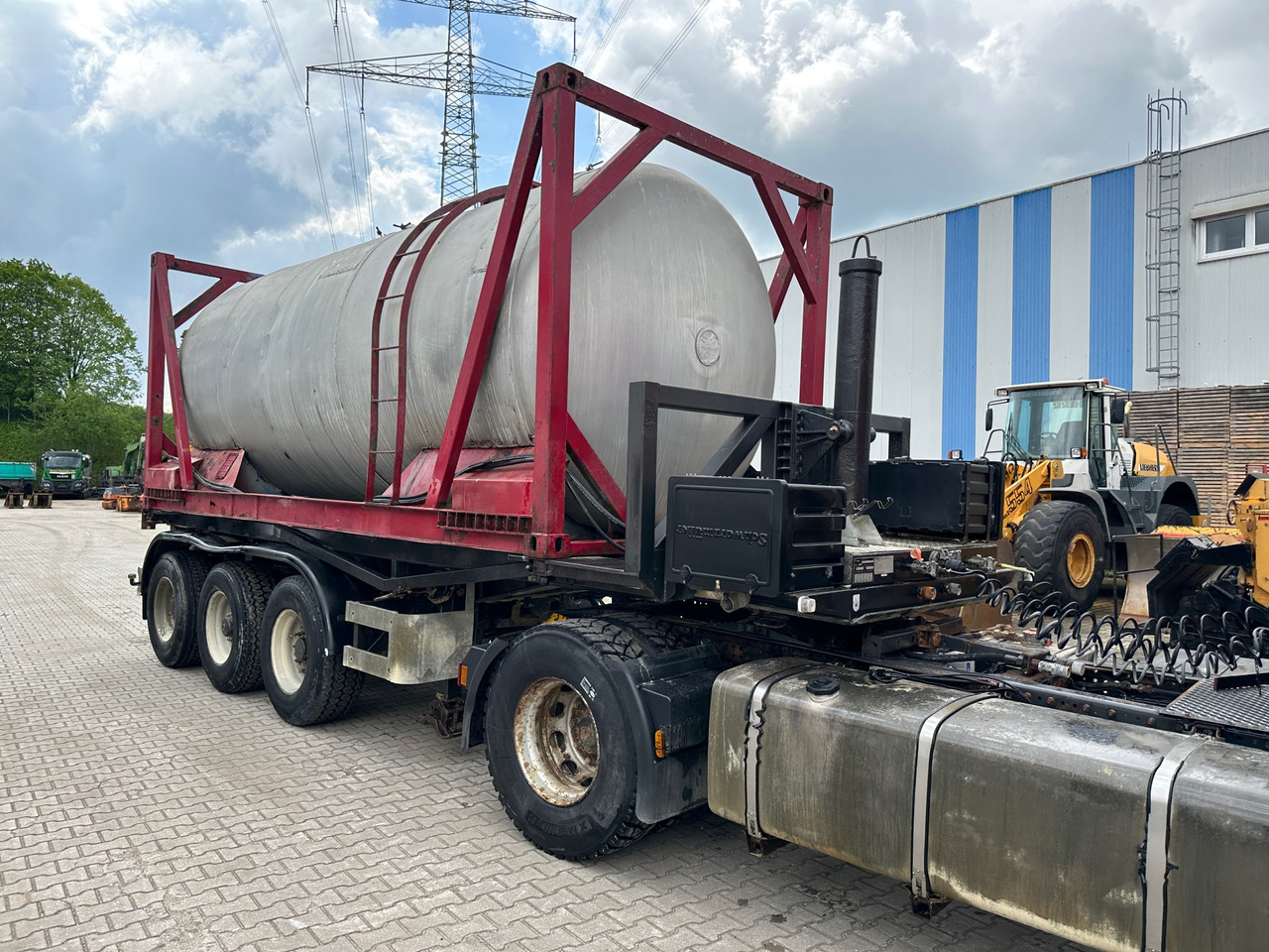 Schmidt CKSA 10/22-20 20 ft Containerkippchassis mit Lebensmitteltank - Kipper oplegger: afbeelding 5 Schmidt CKSA 10/22-20 20 ft Containerkippchassis mit Lebensmitteltank - Kipper oplegger: afbeelding 5