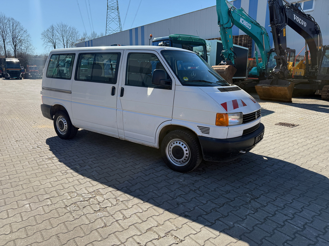 VW T4 Transporter 2.5 TDI - Personenwagen: afbeelding 3 VW T4 Transporter 2.5 TDI - Personenwagen: afbeelding 3