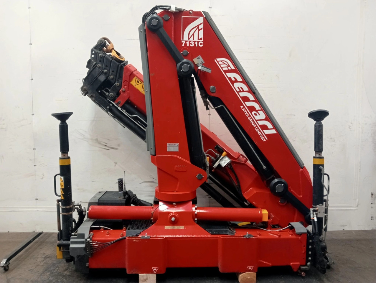 Grúa Ferrari F7131C A5 - Autolaadkraan voor Vrachtwagen: afbeelding 1 Grúa Ferrari F7131C A5 - Autolaadkraan voor Vrachtwagen: afbeelding 1
