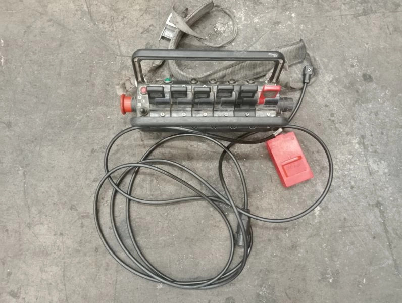 Grúa Hiab 322 E-5 Hipro - Autolaadkraan voor Vrachtwagen: afbeelding 5 Grúa Hiab 322 E-5 Hipro - Autolaadkraan voor Vrachtwagen: afbeelding 5